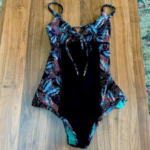 NWT Maaji one piece bathing suit has tummy control & full coverage on bottom.